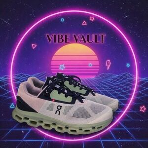 On-Running Cloudstratus "White/Black" 39.98997 Men's Running Sneakers 10.5